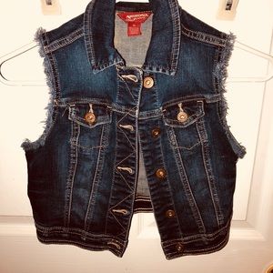 Women’s Jean Vest